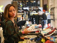 Sneakers Mewah dan Dobrakan Gaya Hidup Milenial Kaya Raya