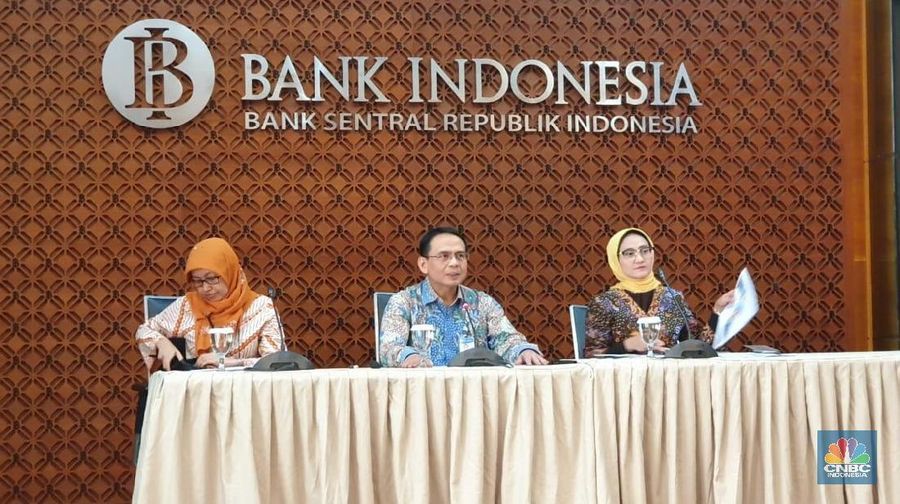 Transaksi berjalan pada kuartal IV tahun 2018 (Q418) mengalami defisit sebesar US$ 9,1 miliar atau setara dengan 3,57% dari Produk Domestik Bruto (PDB).
