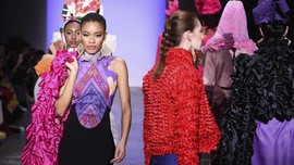 FOTO: Kala Desainer Indonesia Mengguncang New York