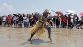 Selain dari bertujuan menjauhi bala, pesta puja pantai ini turut berfungsi sebagai tempat perhimpunan petani dan nelayan.