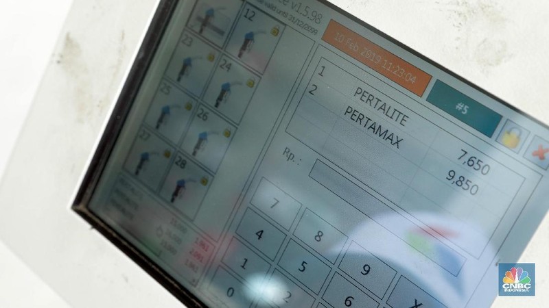 Penyesuaian harga ini hanya diberikan untuk bahan bakar yang tak dikenakan subsidi saja seperti Pertamax, Pertamax Turbo, Pertamax Dex, dan Dexlite.