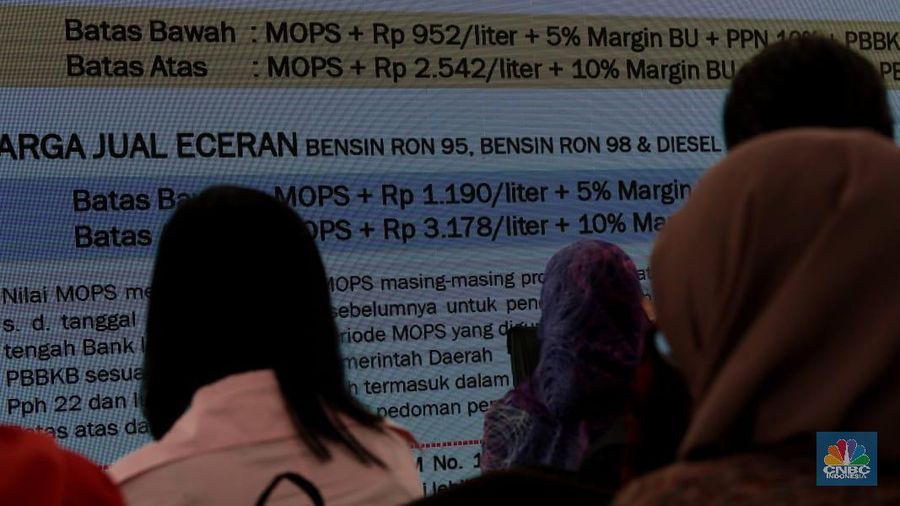 Kementerian Energi dan Sumber Daya Mineral (ESDM) mengumumkan formula baru penghitungan harga jual eceran jenis bahan bakar minyak (BBM) umum.