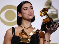 Oh, No! Dua Lipa Dituding Plagiat Lagu Musisi Lain