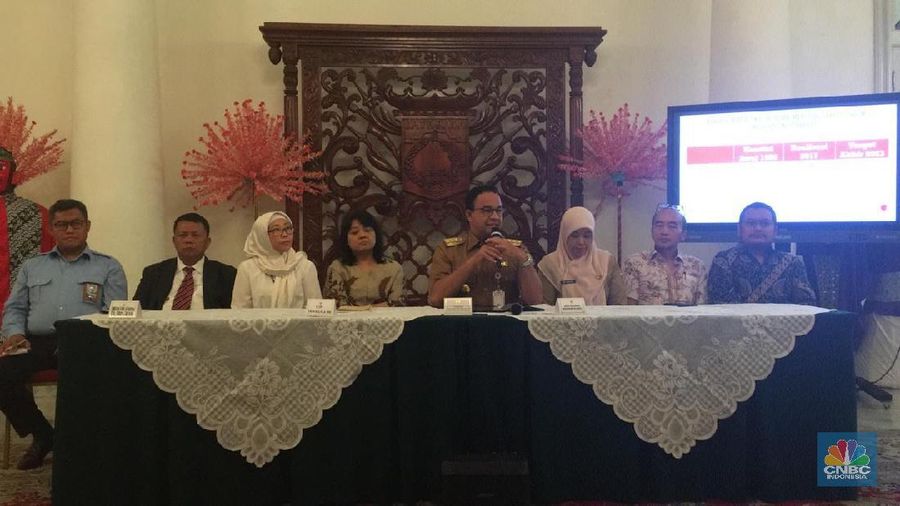 Pemerintah Provinsi DKI Jakarta telah mengambil alih pengelolaan air ibu kota dari pihak swasta.