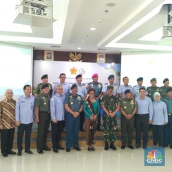 Susi Gandeng TNI untuk Amankan Perikanan Indonesia