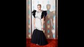 Margot Robbie hadir dengan menggunakan gaun tulle bergaya duyung dari Chanel haute couture. (Tolga AKMEN / AFP)