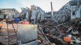 Jumlah rumah yang hancur sebanyak 12 unit. Dalam kejadian ini, tiga orang dilaporkan meninggal dunia. (ANTARA FOTO/Raisan Al Farisi/ama)