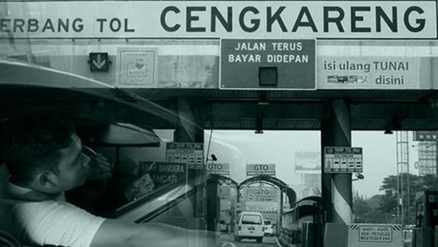 Beberapa jam sebelum tarif tol yang baru diberlakukan, PT Jasa Marga mengumumkan pembatalan implementasi kebijakan tersebut.