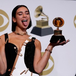 Lagu Hits Dituduh Menjiplak, Dua Lipa Menang Gugatan