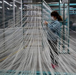 Industri Tekstil Masih Runyam, Ada Tarik-Tarikan Soal Impor