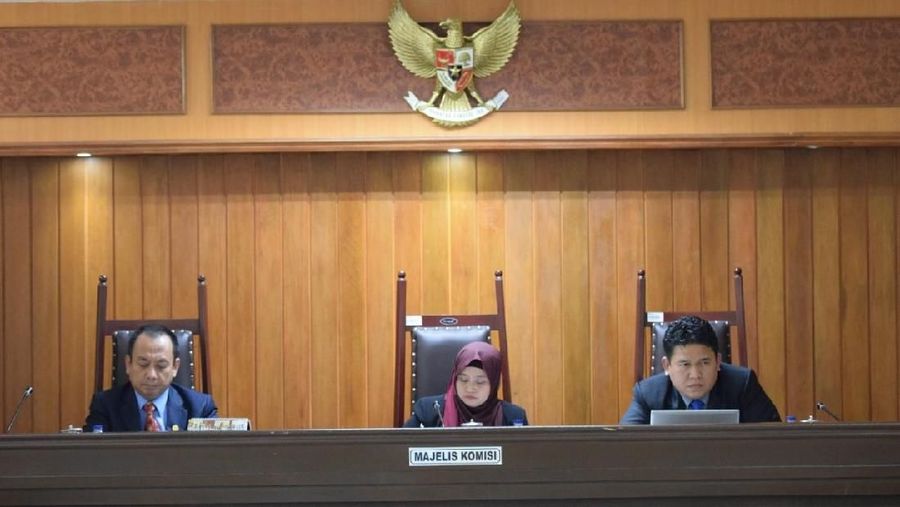 KPPU memanggil PT Ajinomoto Indonesia sebagai saksi dalam sidang lanjutan kasus dugaan praktik kartel yang dilakukan tujuh perusahaan importir garam industri.
