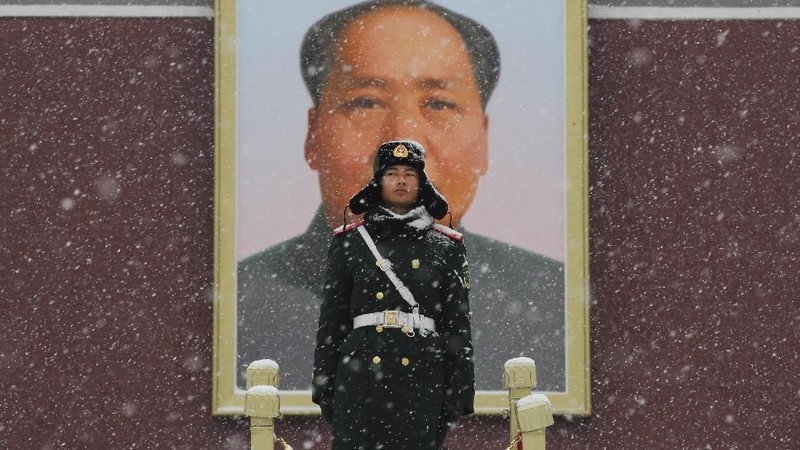 Hujan salju di sebagian besar wilayah ibukota China, Beijing telah cukup membahayakan.