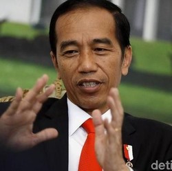 Sudah Diteken Jokowi, Perpres Mobil Listrik Masih di Kumham