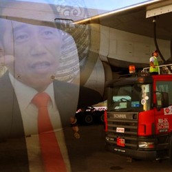 Jokowi Perintahkan Harga Avtur Dihitung Ulang