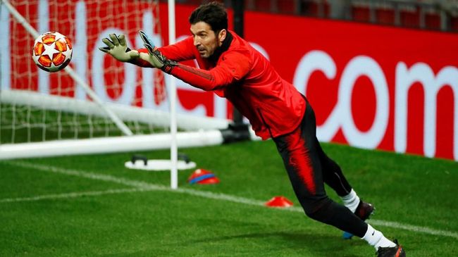 Buffon Masih Ingin Bermain Sampai Usia 80