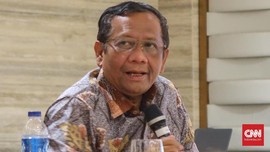 Mahfud MD Pasang Badan Hadapi Ancaman People Power Amien Rais