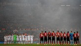 Manchester United menjamu Paris Saint-Germain dalam laga pertama babak 16 besar Liga Champions di Stadion Old Trafford, Selasa (12/2) waktu setempat. (REUTERS/Phil Noble)