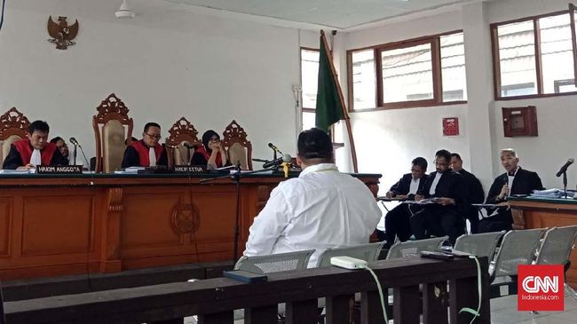 Sidang Meikarta, Billy Bantah Beri Rp10 M ke Bupati Bekasi