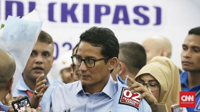 Tutupi Lapak, Sandiaga Diusir Pedagang Pasar Labuan Bajo