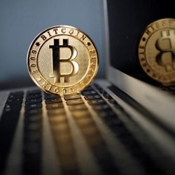 Bitcoin Cs Alami Koreksi, Sesaat atau Jangka Panjang?