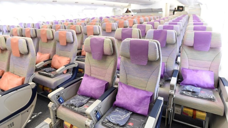 Airbus mengumumkan akan berhenti memproduksi pesawat A380 pada tahun 2021.