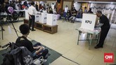 Dengan kegiatan ini penyandang disabilitas dari berbagai kriteria yang menjadi peserta diharapkan memperoleh banyak informasi terkait dengan pelaksanaan pemilu 2019 serentak untuk memilih anggota legislatif dan memilih Presiden dan Wakil Presiden yang akan berlangsung pada hari Rabu, 17 April 2019 mendatang. ( CNN Indonesia/ Hesti Rika )
