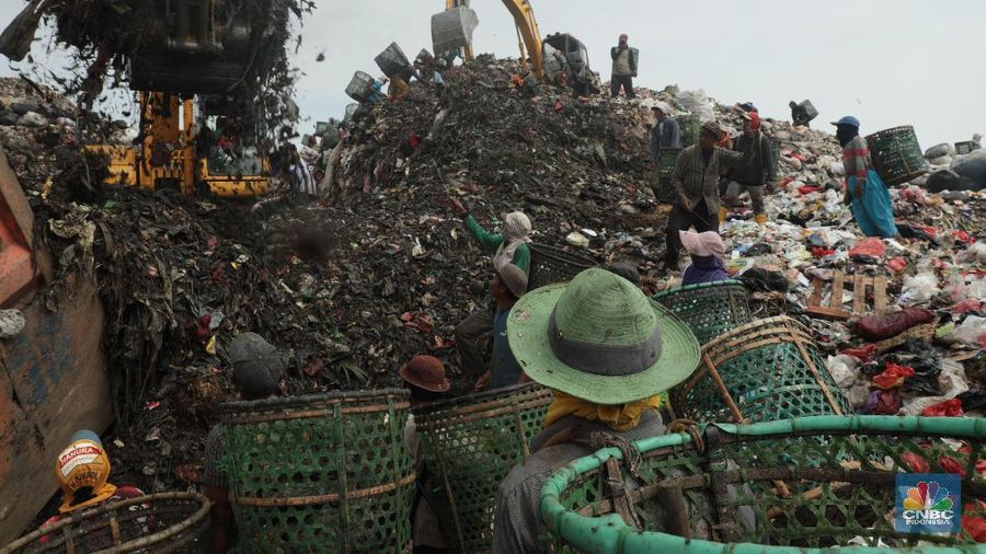 Kawasan Bantar Gebang di Kota Bekasi, Jawa Barat menjadi tempat pembuangan sampah akhir bagi warga DKI Jakarta.