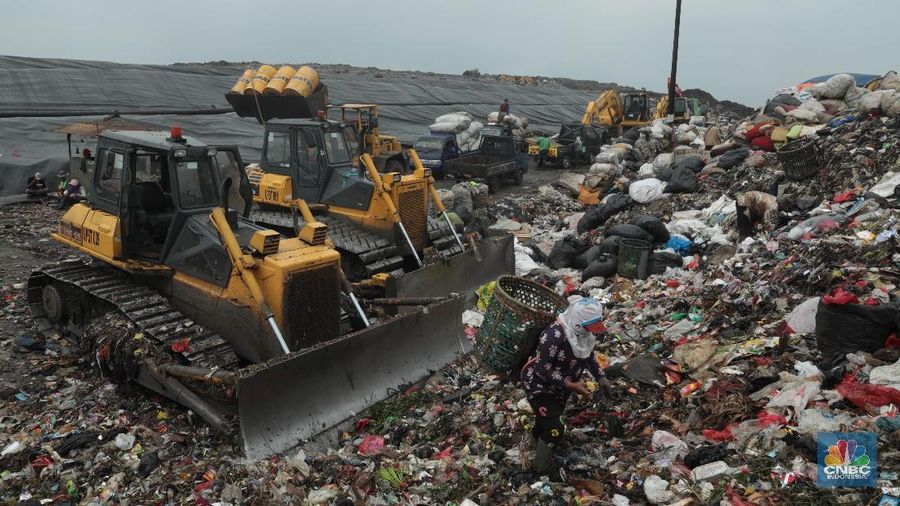 Kawasan Bantar Gebang di Kota Bekasi, Jawa Barat menjadi tempat pembuangan sampah akhir bagi warga DKI Jakarta.