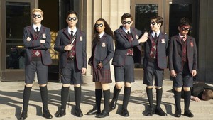 Netflix Resmi Rilis Serial Superhero 'The Umbrella Academy'
