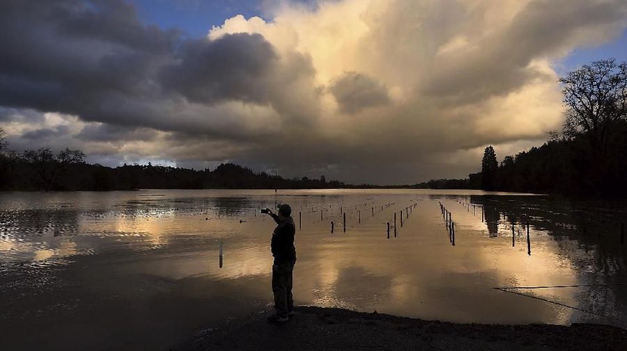 Banjir dan tanah longsor menerjang kawasan California, Amerika Serikat kamis (14/02/19) waktu setempat.