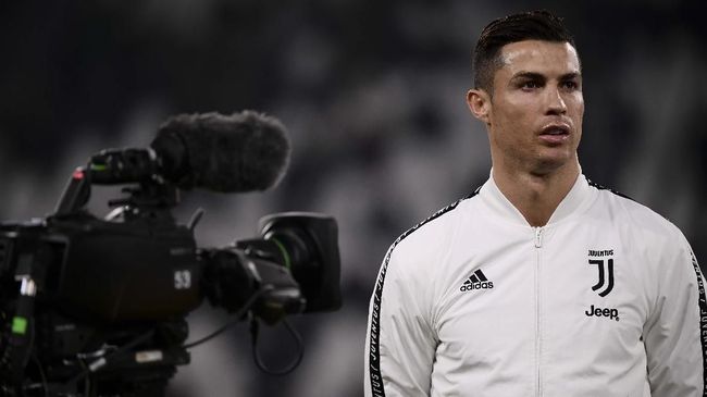 Ronaldo Mendongkrak Nama Juventus