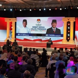 4 Tahun, Jokowi Ledakkan 448 Kapal Ikan Ilegal