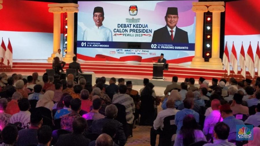 Selain sumber daya ikan, pemerintah juga berupaya untuk melakukan eksplorasi ladang minyak offshore yang berada di laut.