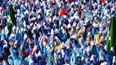 Lauchringen, Jerman menjadi lautan biru saat lebih dari dua ribu ‘Smurf’ berkumpul. (REUTERS/Arnd Wiegmann)