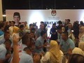 VIDEO: Dua Kubu Pendukung Sambut Capres dengan Yel-yel