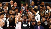 Forward Tim Lebron dari Golden State Warriors, Kevin Durant, terpilih sebagai MVP NBA All Star 2019 setelah mencetak 38 poin. (REUTERS/Jeremy Brevard-USA TODAY Sports)