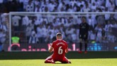 Pemain Girona Alex Granell merayakan kemenangan. Real Madrid menelan tujuh kekalahan di La Liga untuk kali pertama sejak musim 2008/2009, atau satu musim sebelum Cristiano Ronaldo pindah ke Madrid. (REUTERS/Susana Vera)