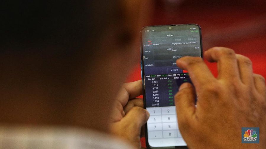 Diskusi jual beli saham Oppo Stocks in Your Hand di Bursa Efek Indonesia, Senin (18/2/2019). (վ/Andrean Kristianto)