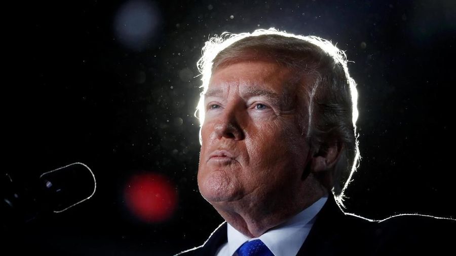 Presiden Amerika Serikat (AS) Donald Trump mengatakan akan segera menandatangani kesepakatan dengan Presiden China Xi Jinping.