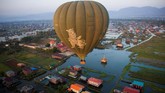 Danau Inle adalah danau air tawar yang berada di Shan State, Myanmar. Danau ini merupakan yang terbesar kedua di sana, dengan luas perairan 116 km persegi.
