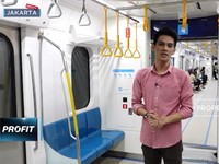 Menjajal MRT Jakarta