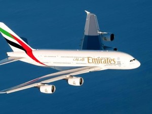Video Melihat Travel Store Pertama Emirates di Jakarta