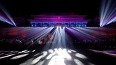 Suasana Meridian Gate atau Wu Men yang dihiasi lampion. (REUTERS/Jason Lee)