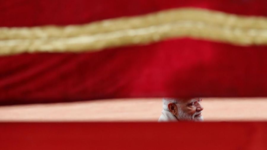 India's Prime Minister Narendra Modi waits for the arrival of Saudi Arabia's Crown Prince Mohammed bin Salman before his ceremonial reception at the forecourt of Rashtrapati Bhavan presidential palace in New Delhi, India, February 20, 2019. REUTERS/Adnan Abidi TPX IMAGES OF THE DAY