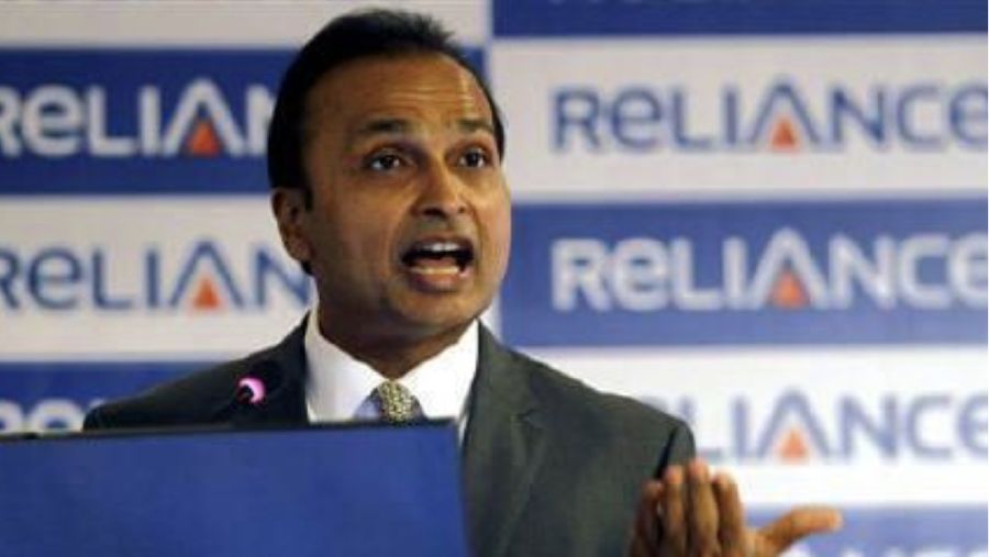 Nasib malang yang menimpa Anil Ambani, pria berusia 60 tahun ini membuatnya harus keluar dari daftar orang terkaya Forbes tahun ini.