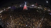 Pengunjuk rasa Rompi Kuning juga mencemooh tokoh-tokoh Yahudi di Prancis, dan menyatakan mereka tidak berhak hidup di sana. (REUTERS/Philippe Wojazer)