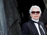 'Borok' Karl Lagerfeld Dibongkar Aliansi Model di Met Gala
