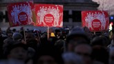 Kalangan politikus sayap kiri dan kanan diminta turun tangan untuk membenahi problem kebangkitan paham anti-Yahudi ini. (REUTERS/Gonzalo Fuentes)