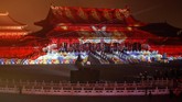 Lampion-lampion disusun dengan apik di setiap sudut Kota Terlarang, mulai dari Meridian Gate sampai Supreme Harmony Hall. (REUTERS/Jason Lee)