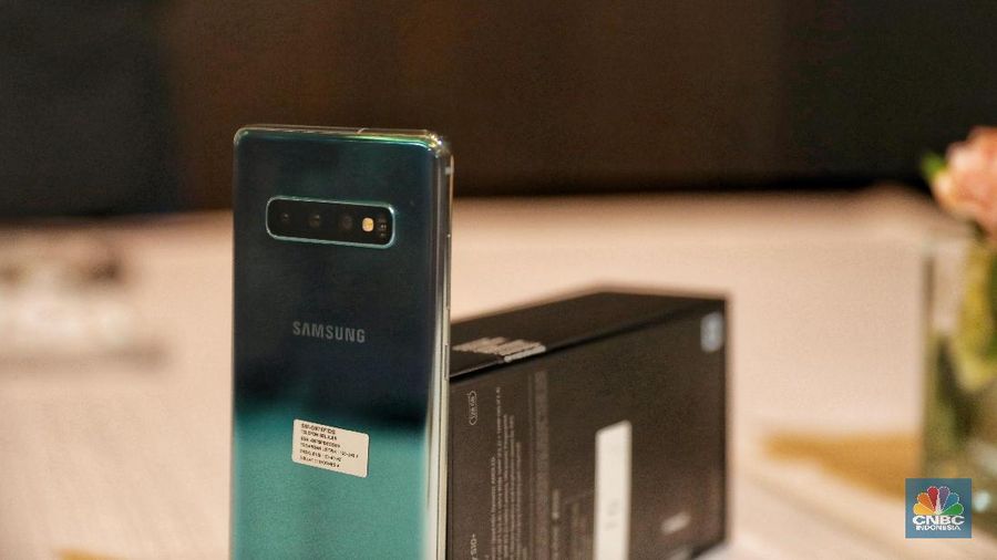 Rilis 8 maret tahun ini, Galaxy S10 adalah ponsel berlayar lebar yang mungkin dibutuhkan penguna Samsung saat ini.